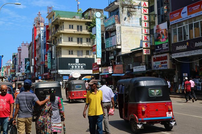 Colombo Sightseeing & Shopping - Colombo National Museum, the longest cultural stop