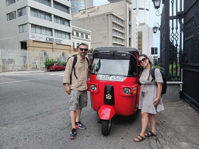 Colombo: Sightseeing Tour by Tuk Tuk Safari - All Inclusive - Pettah puts Colombo’s daily life in front of you