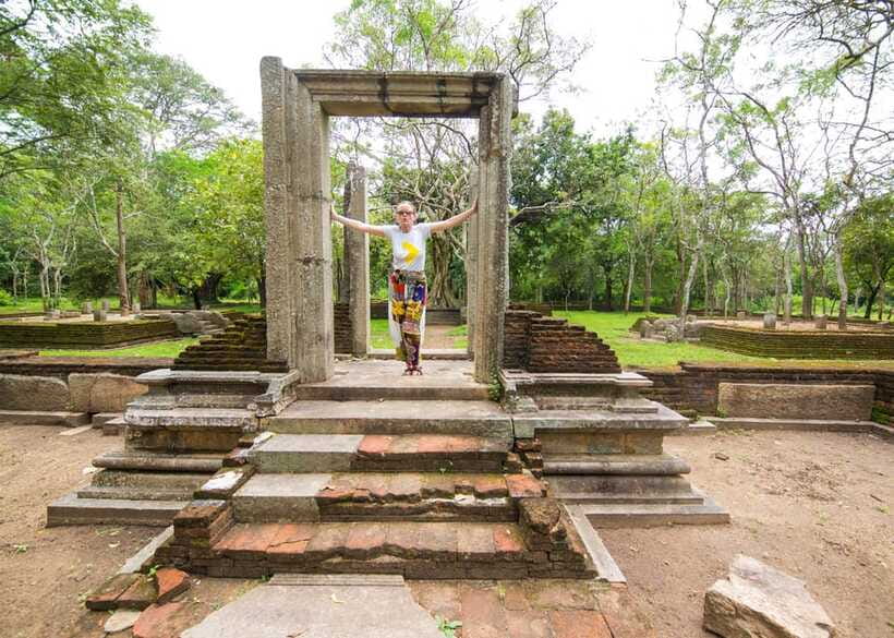 Colombo: Sri Lanka Cultural Triangle Hotspots 2-Day Tour - Who will enjoy this fast-paced tour