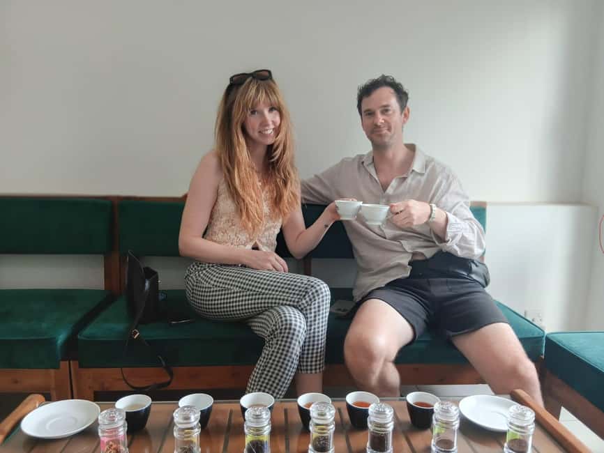 Colombo: Tastiest Local Food Tour by Tuk-Tuk Meals Included - Guides make the biggest difference