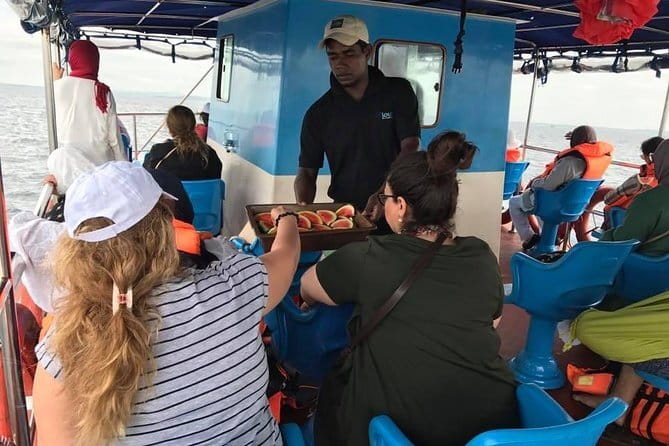 Colombo to Galle All Inclusive Private Day Tour - Private transport, pickup points, and the long road day
