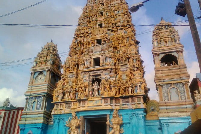 Colombo to Kandy Shuttle with Dambulla Sightseeing Tour - Dambulla Cave Temple after lunch