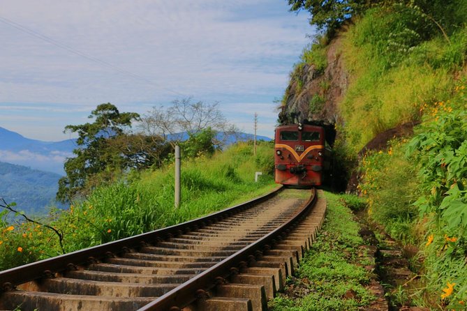 Colombo to Kandy Train Tickets (Reserved Seats) - Why this train ride is worth choosing