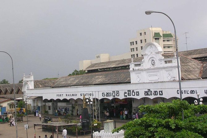 Colombo to Kandy Train Tickets (Reserved Seats) - What your reserved 2nd-class seat means