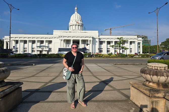 Colombo Tuk Tuk Adventure Explore Food & Culture - Pettah starts the street-food story