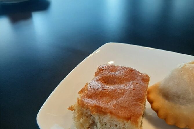 Colombo Tuk Tuk Adventure Explore Food & Culture - Food in Colombo: kottu, rolls, and faluda