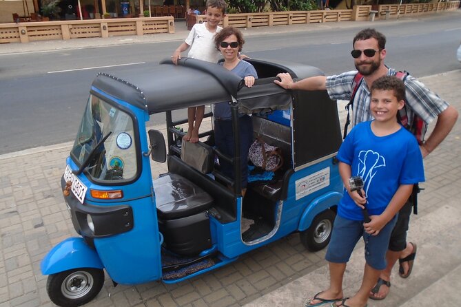Colombo Tuk Tuk City Tour -Sightseeing Entry Fees & Food Included - Why a tuk tuk works well in Colombo