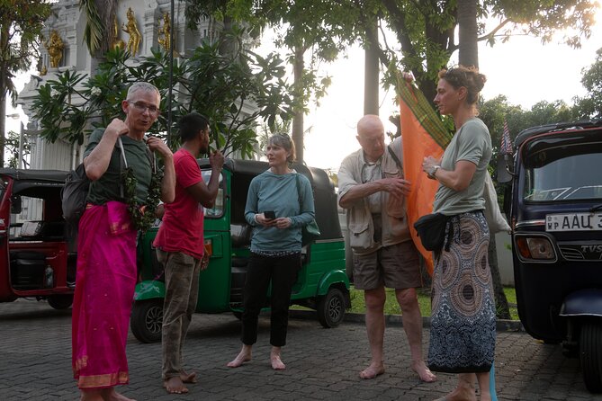 Colombo Tuk Tuk Tour - Stories, temples, food, and local connections