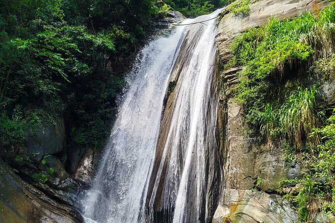 Customized Multi-Day Private Tour Packages in Sri Lanka - What the drivers add to the experience