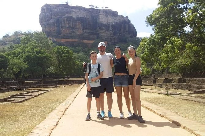Dambulla & Sigiriya Day Tour from Colombo / Negombo with Lunch - Key points to know before booking