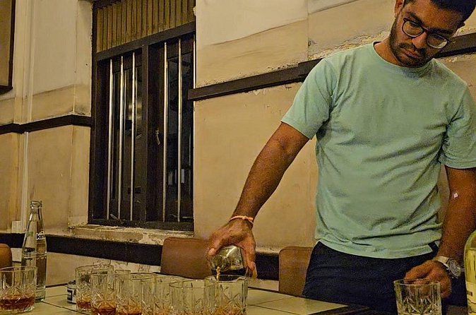 Dodgy Bar Tour in Colombo - A More Textured View of Colombo