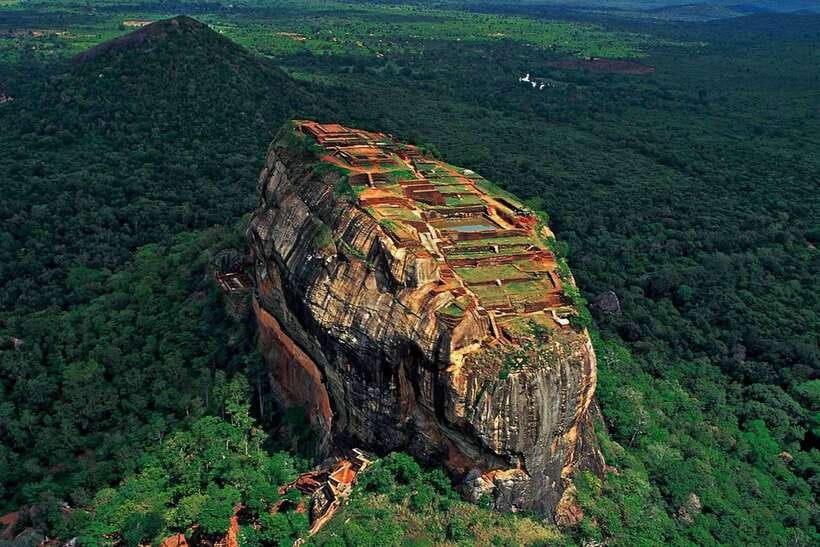 From Colombo: Sigiriya & Dambulla Day Tour with Safari - Why this Colombo day trip makes sense