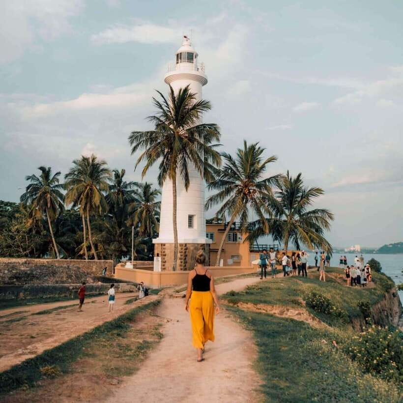 From Colombo to Galle Fort and Jungle Beach Day Trip - Kalutara Bodhiya brings the day down to earth