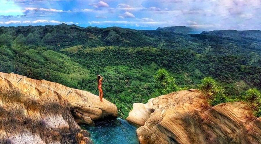 From Ella: Diyaluma Falls Full-Day Tour with Lunch - Swimming in the clear natural pools