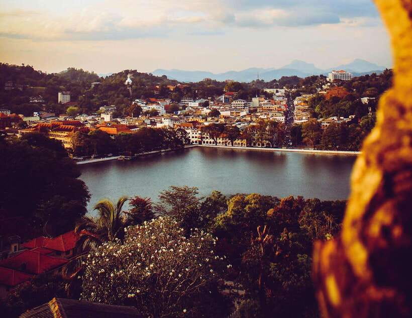 Full Coverage Kandy City Day Tour - Bahirawakanda Temple and the Big Buddha view