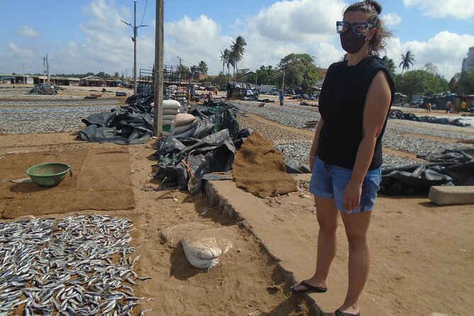 Fun and Scenic Negombo Tour by Tuk Tuk - Angurukaramulla Temple and the final religious stop