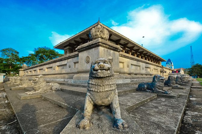 Half Day City Tour of Colombo - Kailawasanathan Kovil and the strongest Hindu stop