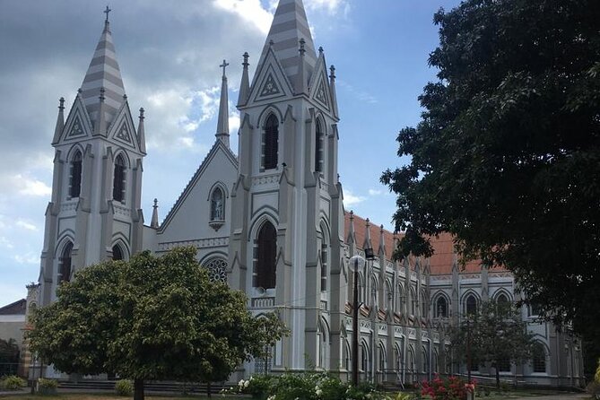 Half-Day Negombo City Tour with Ayurvedic Massage & Local Lunch - The Ayurvedic massage is a useful pause