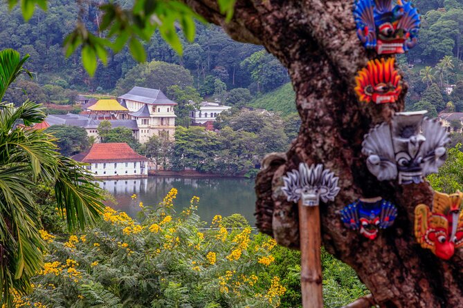 Kandy Day Tour From Colombo - Four hours in Kandy, with room to adjust the plan