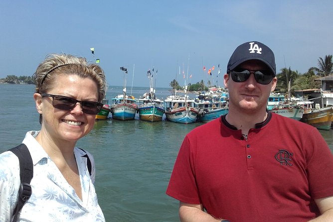 Negombo City Tour - Mankuliya: trawlers and the lagoon meeting the sea