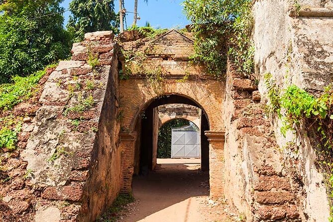 Negombo City Tour - St. Mary’s Church and Negombo’s Catholic tradition