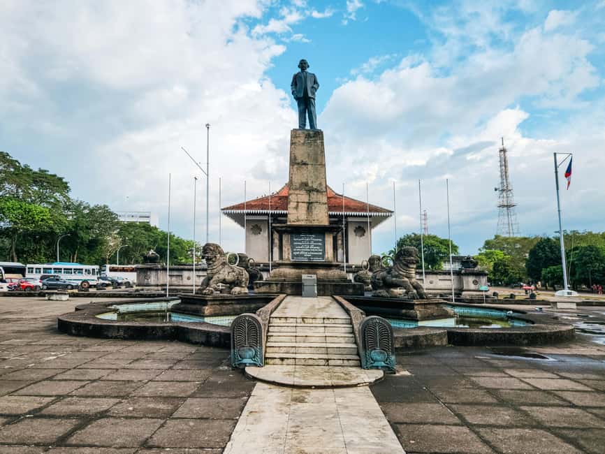 Negombo & Colombo: Full-Day Tour with Lunch - Independence Square and Colombo’s green spaces