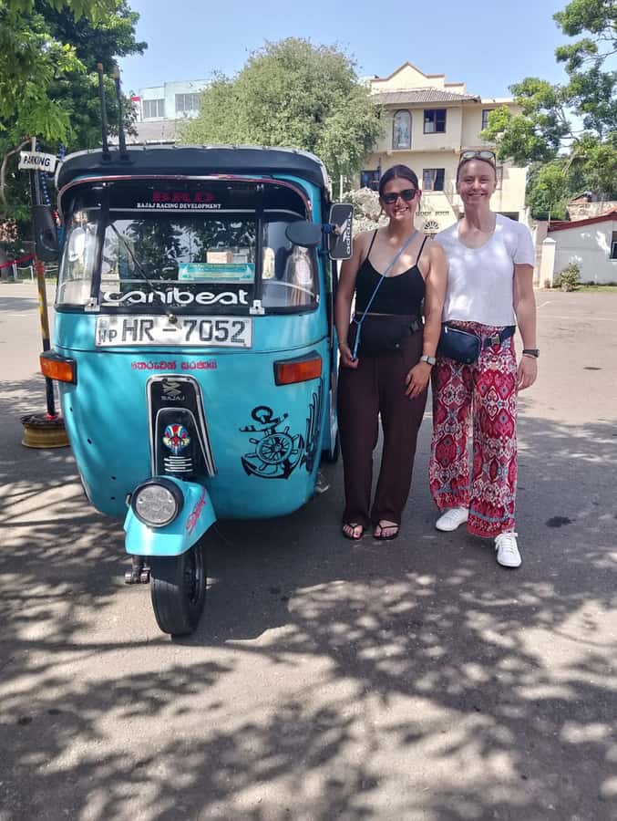 Negombo: Guided City Tour by Tuk Tuk with Hotel Pickup - Agurukaramulla Temple and Negombo’s Religious Mix