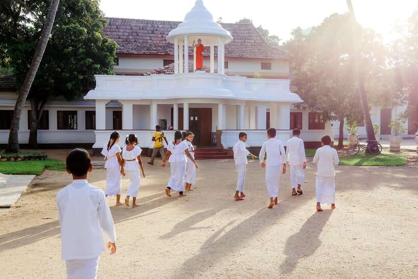 Negombo: Private Half-Day Tuk-Tuk Tour with Hotel Transfers - Starting beyond the center at Angurukaramulla