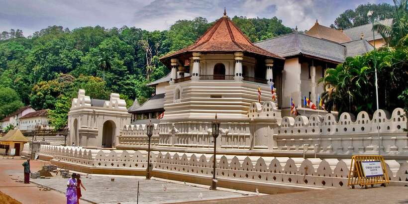Pinnawala & Kandy Day Tour from Negombo - Key points at a glance