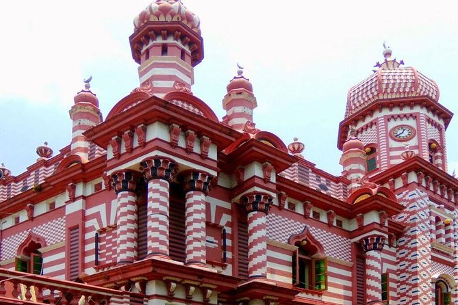 Private Colombo City Tour by Sri Lanka Private Drivers - Colombo’s museum stop