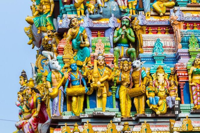 Private Half-Day Colombo City Tour - From Old Parliament to the lake in central Colombo