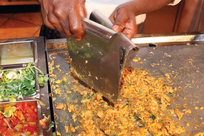 Private Night Tour in Colombo with Street Food Tasting - What this Colombo night tour is really like