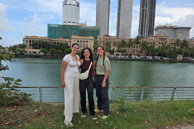 Ride and Explore Colombo and Food By Tuk Tuk Tour All Inclusive - Tea, handicrafts, and Sri Lankan stones