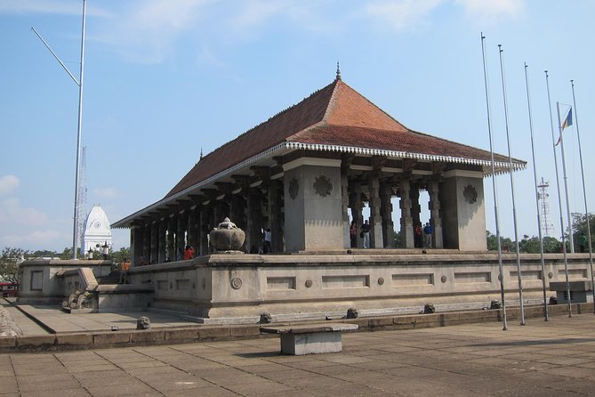 Shangri-La Colombo City Tour. - What the $28 group price really buys you