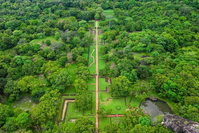 Sigiriya and Dambulla Cave Temple Private Day Trip From Bentota - Breakfast and lunch make the schedule easier