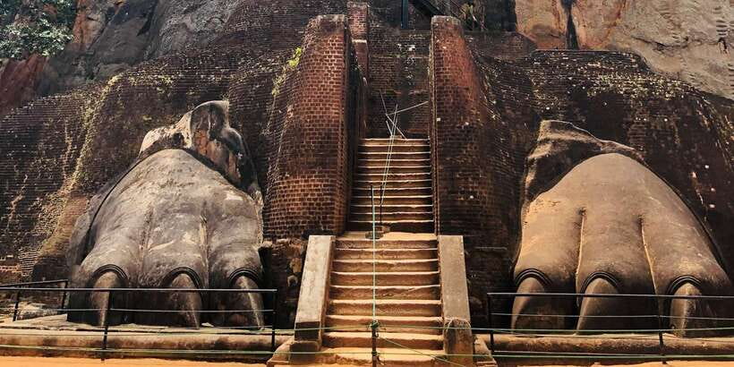 Sigiriya and Dambulla Private Full-Day Tour - Transport, drivers, and the private format