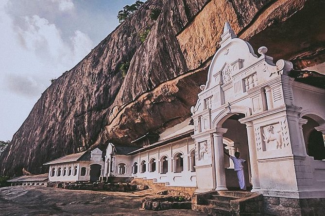 Sigiriya, Polonnaruwa & Dambulla "Trilogy" Day Tour from Colombo - The private car is the real convenience