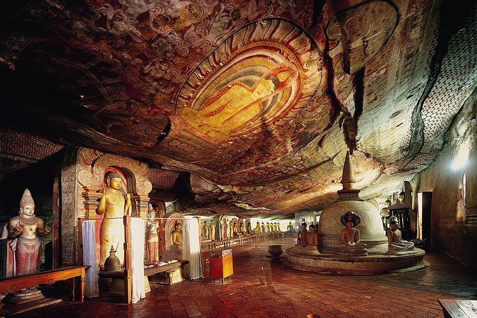 Sigiriya Rock and Dambulla Cave All Inclusive Private Day Trip - A private car helps, but it cannot shorten Sri Lanka’s roads