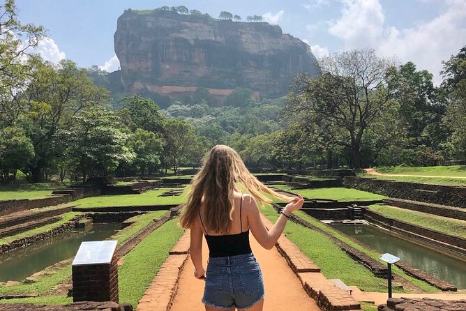 Sigiriya Rock Fortress and Cave Temples Day Trip - Dambulla’s five cave temples