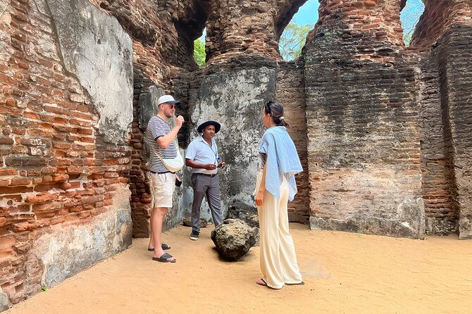 Sri Lanka: 8 Day Tour with Rich Cultural Experiences - Day 5: The famous Nanu Oya to Ella train