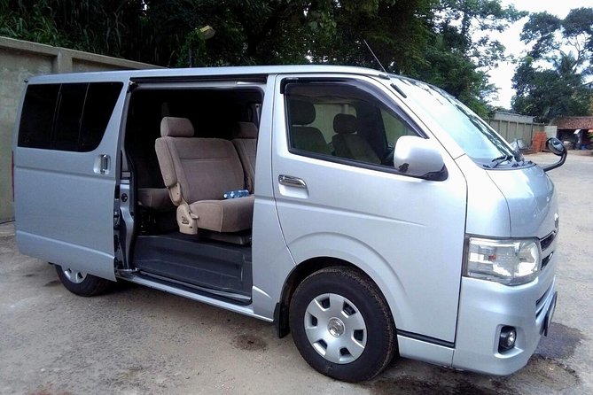 Sri Lanka Multi Day Car Hire with English Speaking Driver-Guide - A private Sri Lanka trip that bends to your plans