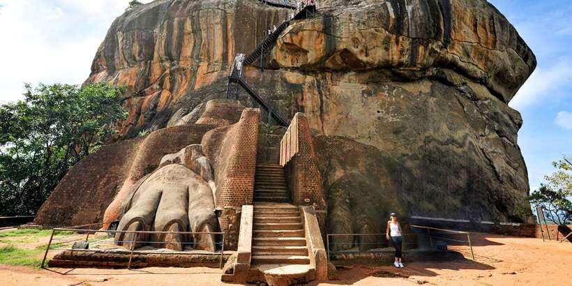 Sri Lanka Private 3-Day Cultural Tour, 5 UNESCO Sites - The Minneriya safari: a worthwhile extra with a real cost