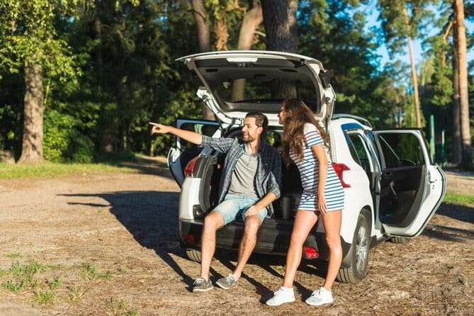 Sri Lanka Private car charter with driver and fuel. - Why a private car makes sense in Sri Lanka
