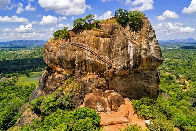 Sri Lanka Private Tour 12 days-Driver/vehicle/accommodation H/B - Day 2: Anuradhapura and the Twin Baths