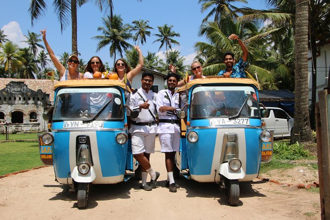 "THE ORIGINALS" Tuk Tuk Safari Colombo, the first and the best. - Pettah Market is the ride’s most vivid stretch