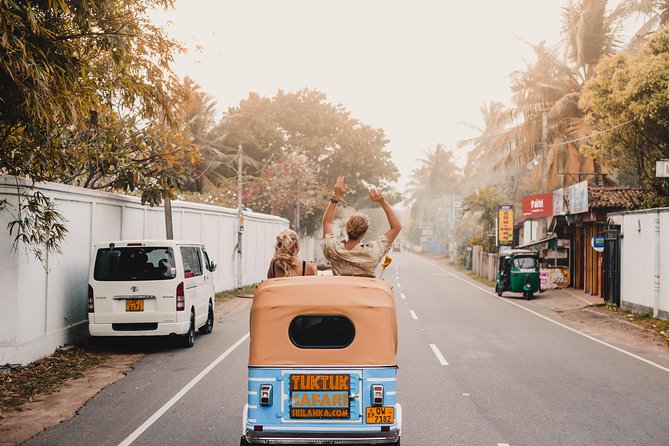 "THE ORIGINALS" Tuk Tuk Safari Colombo, the first and the best. - Snacks, tastings, and lunch are a real part of the experience
