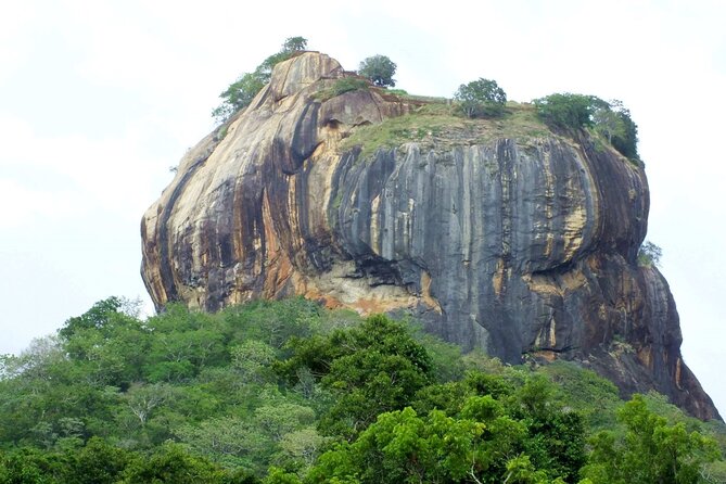 Throughout the Pearl Island in 14 Days - What this 14-day Sri Lanka route does well