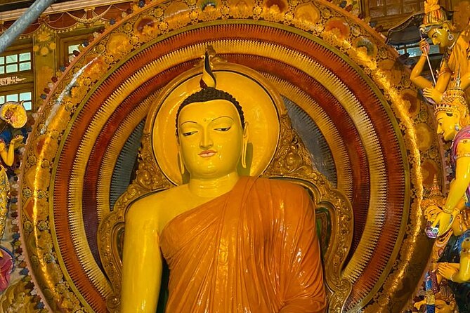 Tuk Tuk Private Safari Tour Exploring Sri Lanka's Capital Colombo - From Independence Square to the seafront