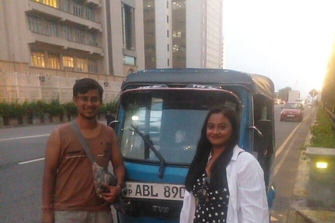 Tuk Tuk Private Tour Exploring Sri Lanka Capital of Colombo - Colombo Fort and the sea at Galle Face